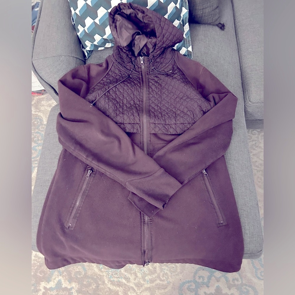 Women’s  USED Mondetta Sweater parka jacket. Sz: Xl Color: Plum